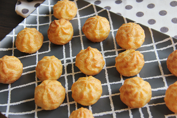 Pumpkin-filled Cream Puffs