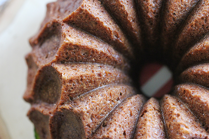 Dark Chocolate Red Wine Bundt Cake brunchnbites.com