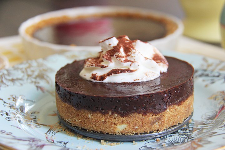 Dark Chocolate Whiskey Lava Tart | www.brunchnbites.com