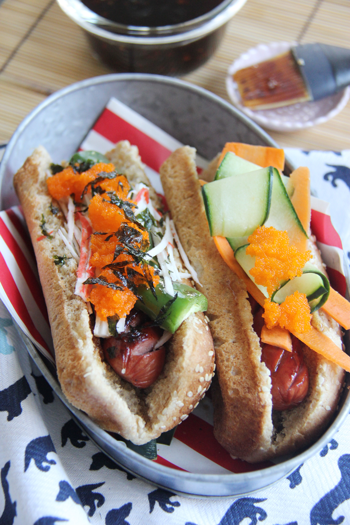 Spicy Shishito Hotdog | www.brunchnbites.com