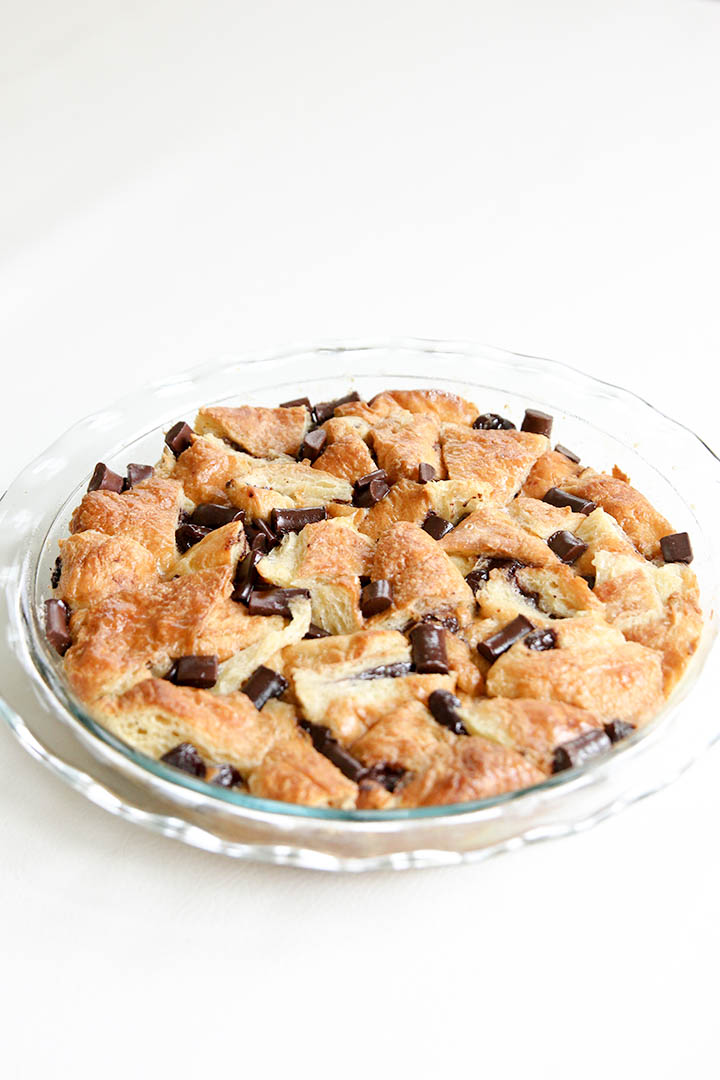 A delicious breakfast item that stole our heart immediately at the very first bite! This Black Forest Croissant Bread Pudding will blow your mind, too!