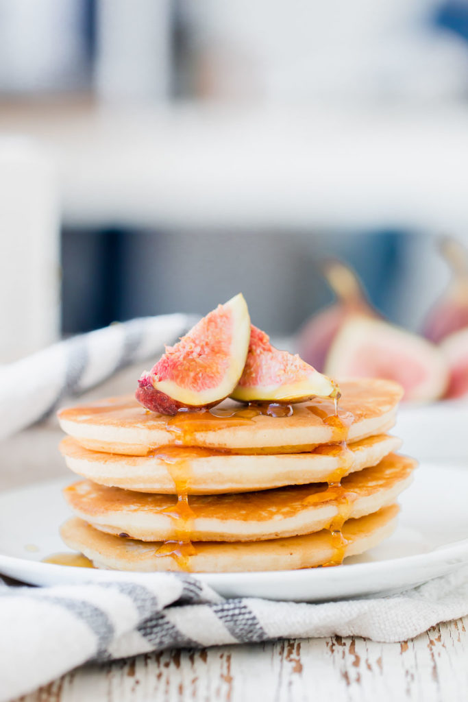 This is really simple and flavorful fig pancakes. So easy and fluffy!