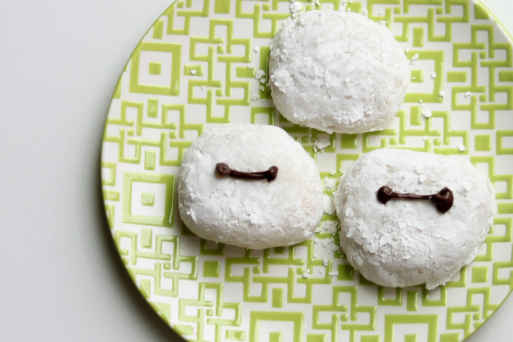 Nutella Mochi - the Asian Ferrero Rocher. Chewy & tender with the perfect amount of sweetness. 