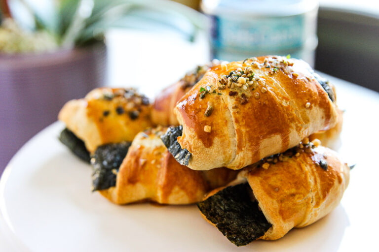 Kick start your mornings with flavorful and crunchy croissant tuna.