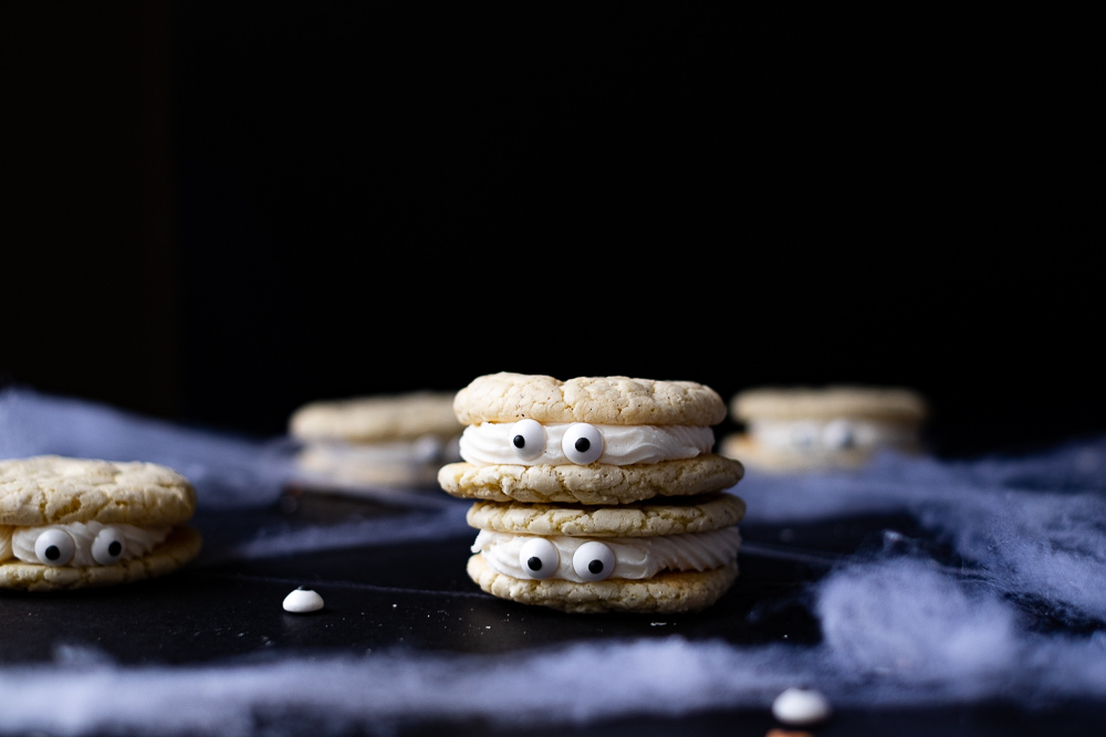 These easy and fun Halloween Sandwich Cookies are a delicious Halloween treat recipe! With only five ingredients, you’ll love how simple they are to make.