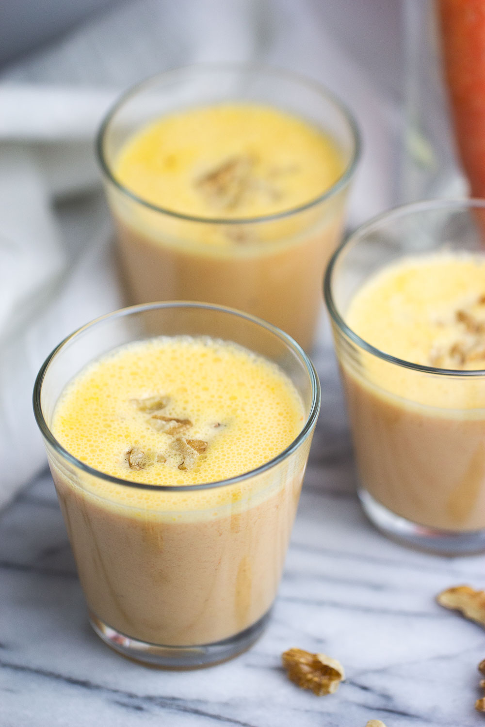 If one of your resolutions is to eat more veggies, this Carrot Cake Smoothie is full of antioxidants and vitamins, naturally sweet. A Carrot Cake Smoothie that tastes just like a slice of carrot cake! I can finally have my cake and drink it too…