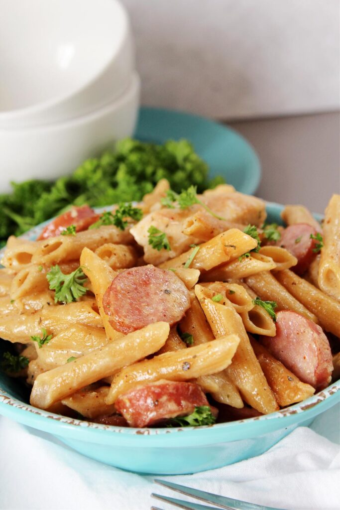 A deliciously creamy onepot chicken alfredo pasta with a kick of cajun