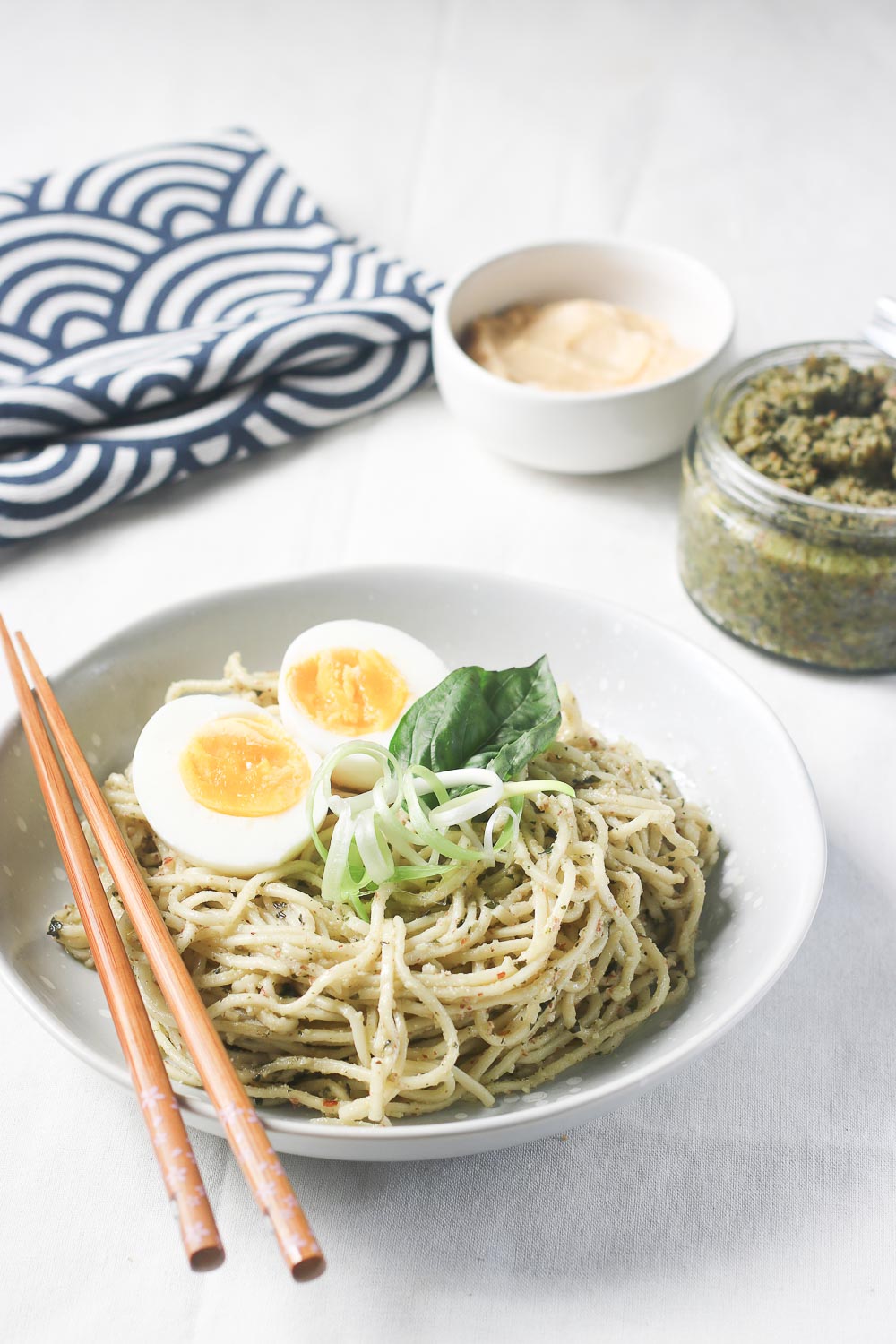 This miso pesto ramen is the perfect weeknight dinner. Easy to prepare, packed in healthy colorful veggies, and full of umami flavor.