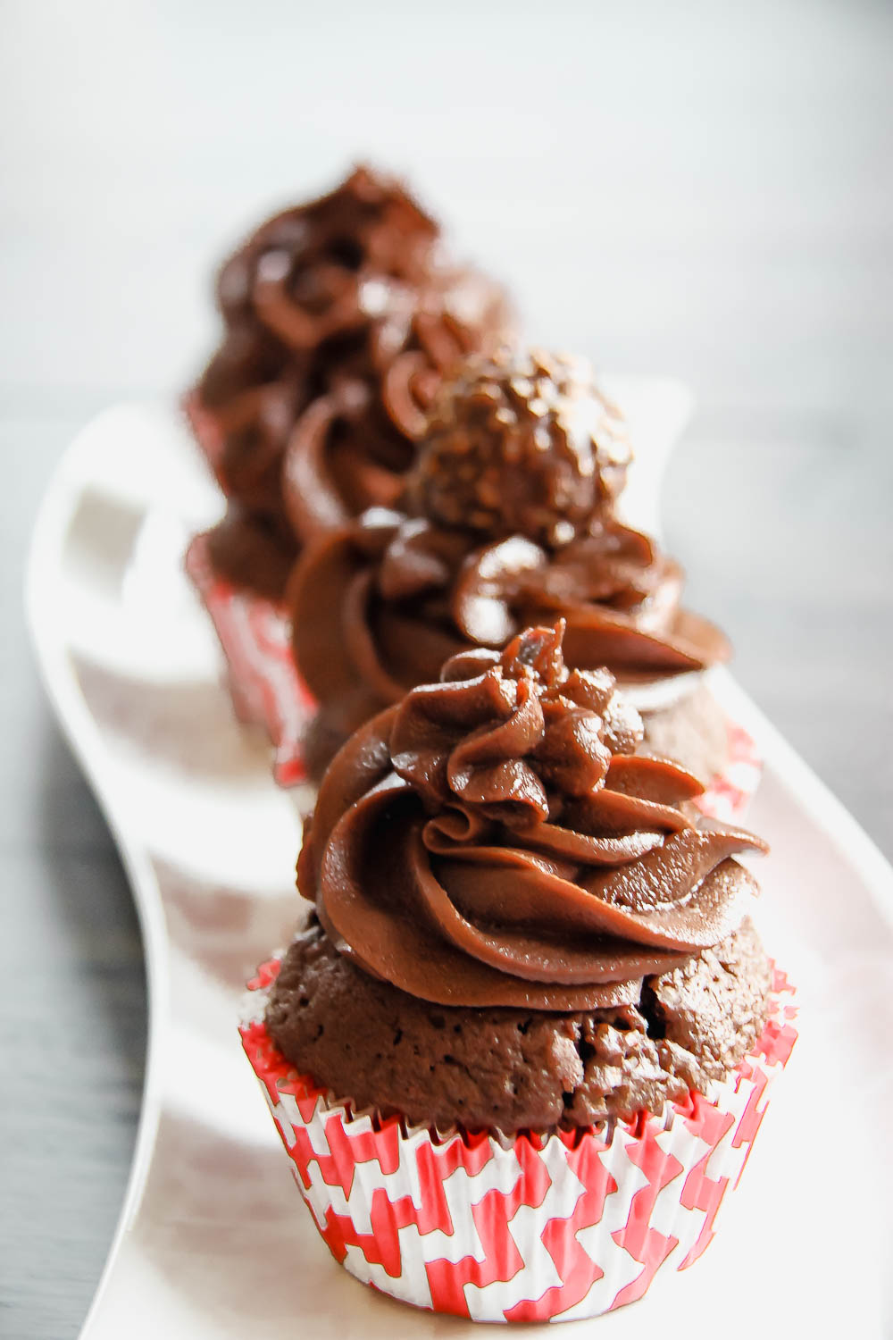 These Nutella Ferrero Cupcakes are the definition of chocolate heaven and it only takes 5 ingredients. This will leave your taste buds begging for more!