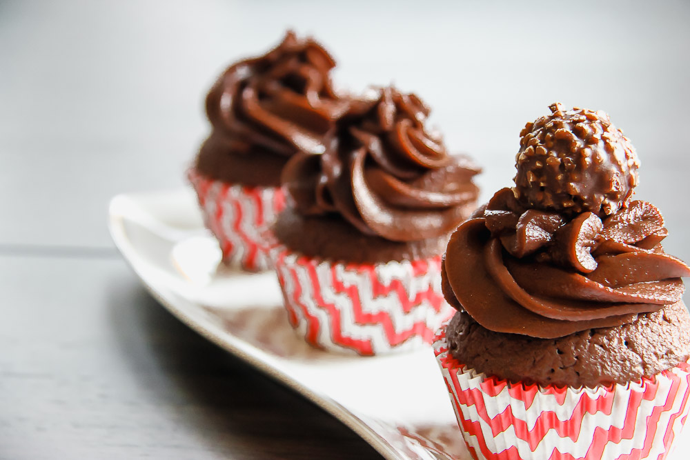 These Nutella Ferrero Cupcakes are the definition of chocolate heaven and it only takes 5 ingredients. This will leave your taste buds begging for more!