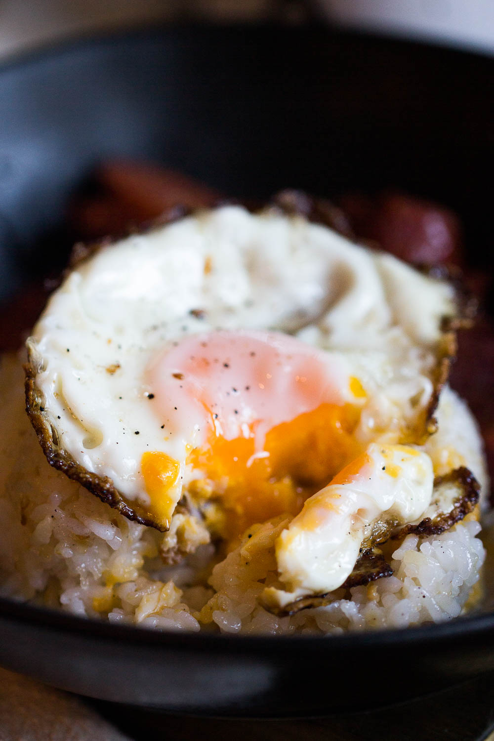 Sinangag, or Garlic Fried Rice, is a popular Filipino breakfast. This easy garlic fried rice is often served with a fried egg on top, a side of protein, and a drizzle of vinegar sauce. It is a simple but flavorful Filipino rice dish that you’ll want to make every day.