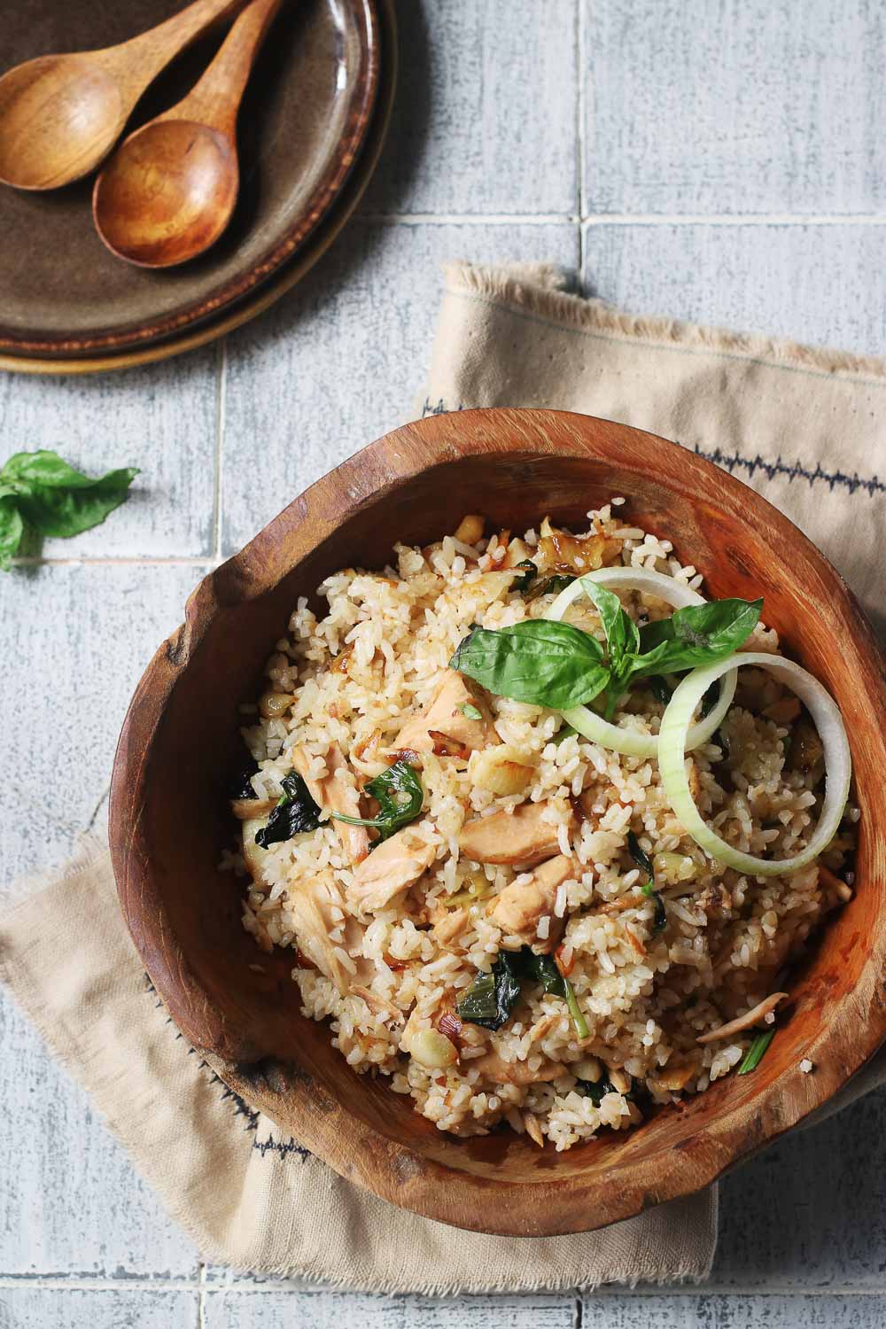 Light, filling, and delicious tuna fried rice with canned tuna!