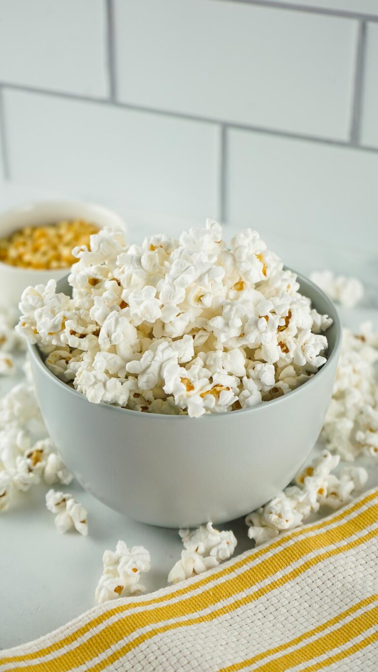 Let me show you how to make perfect homemade popcorn in instant pot!