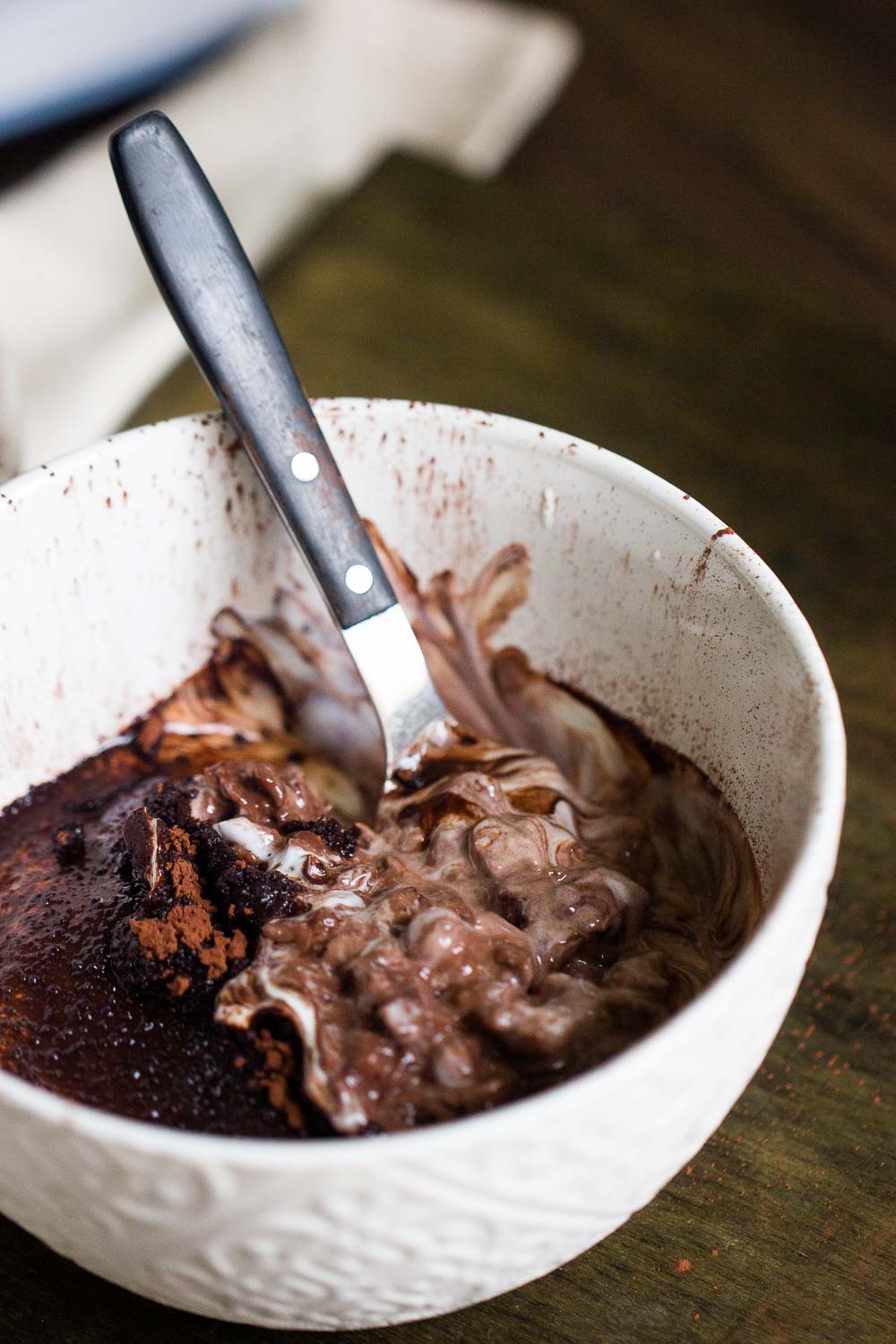 This healthy tiramisu oatmeal is worth waking up to!