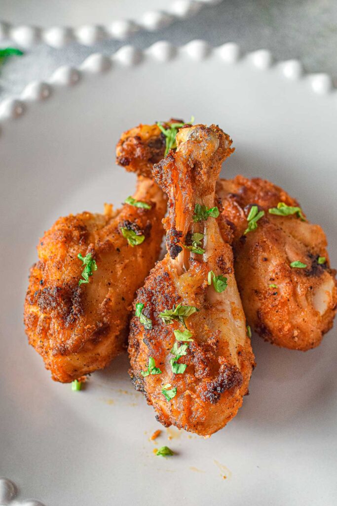 These air fryer chicken drumsticks are easy to make and addictive to eat!