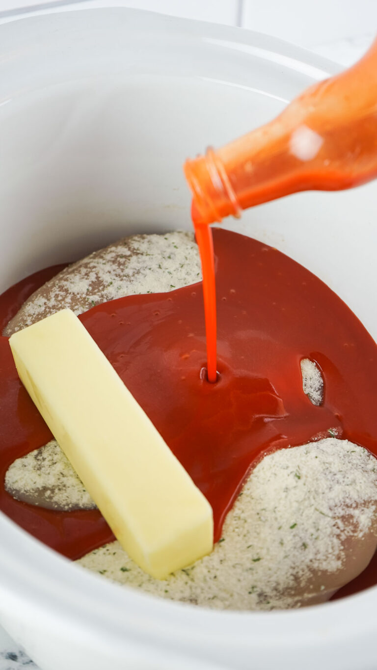 This buffalo chicken cheesesteaks is a meal