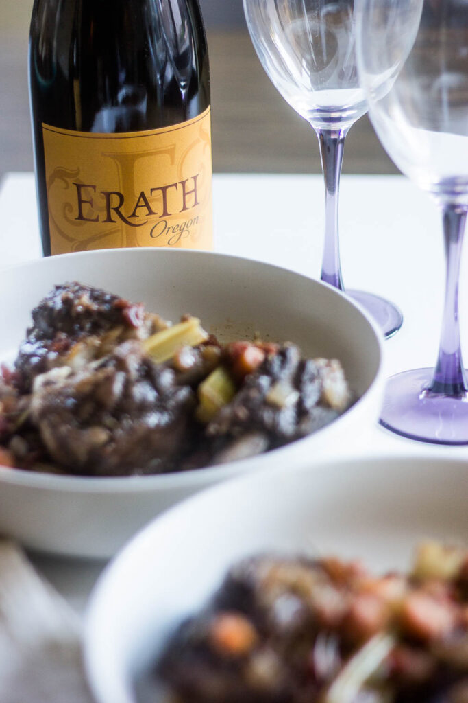 This red wine slow cooker braised beef has deep flavors!