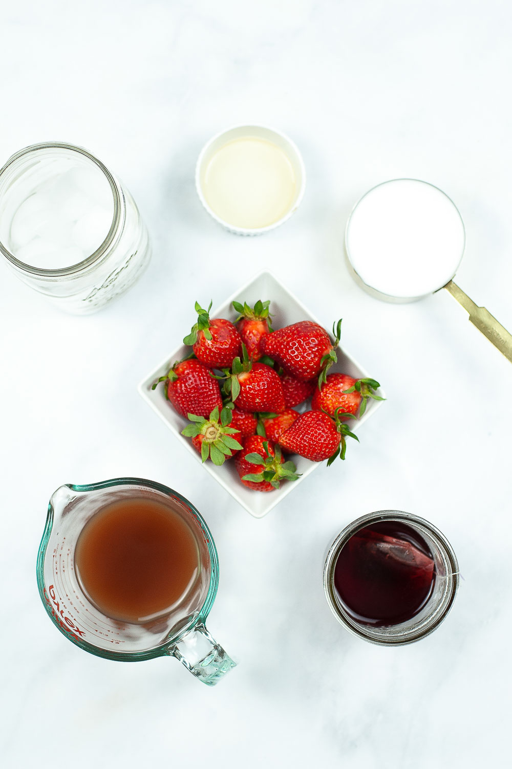 When you’re craving something fruity, mix up a Starbucks pink drink. It’s both fruity and tart, all held together with an understated creaminess. This is the perfect Starbucks copycat!  