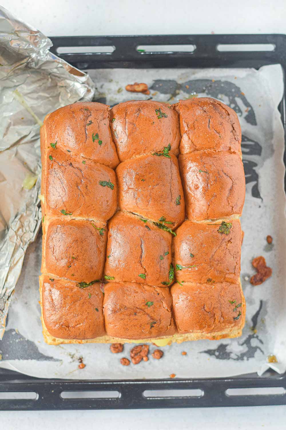 A little spice goes a long way with these delicious Easy Buffalo Chicken Sliders. Look no further than these cheesy and spicy buffalo chicken sliders! These bad boys are the ultimate appetizer, guaranteed to leave your taste buds singing with delight. You’ll love the flavor of every ingredient. 
