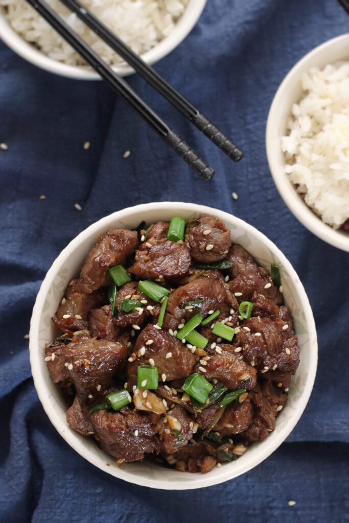 Juicy garlic beef steak recipe – a high-protein, iron-rich comfort food.