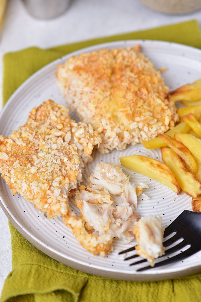 Golden fries and crunchy cod served pub-style but made in the air fryer