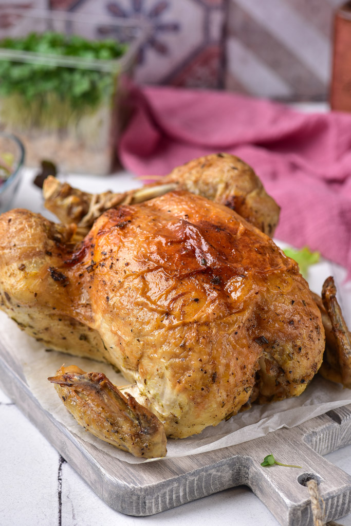 Juicy, tender Instant Pot whole chicken ready in under an hour — easy spices, lemon-garlic stuffing, oven crisp finish. Includes healthier swaps, high-protein ideas, and estimated macros.