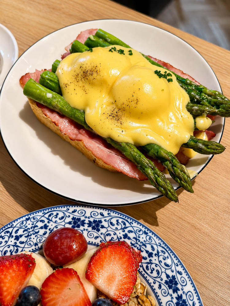 Why Café Van Gogh Became Our Favorite Breakfast Spot in Bucharest