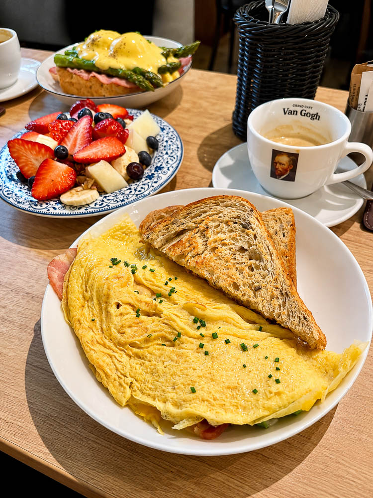 Why Café Van Gogh Became Our Favorite Breakfast Spot in Bucharest